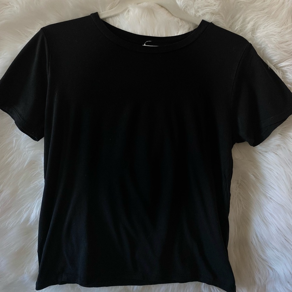Black tee shirt